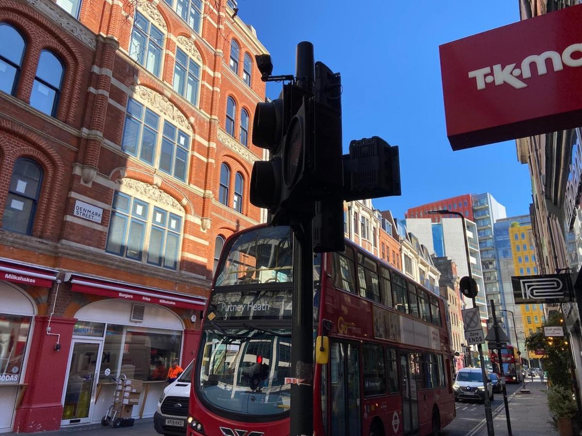 Lovely 2 Bed Flat In Soho! Лондон Екстериор снимка